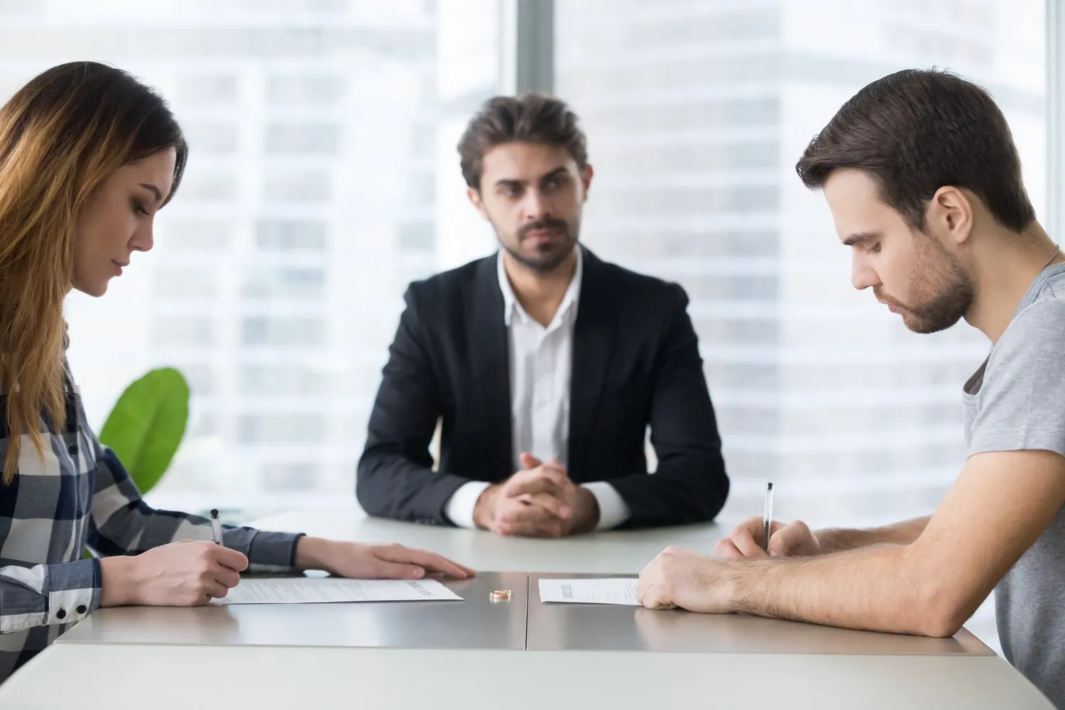 How EH Mediation Guides Couples Toward Fair and Balanced Outcomes Barnet